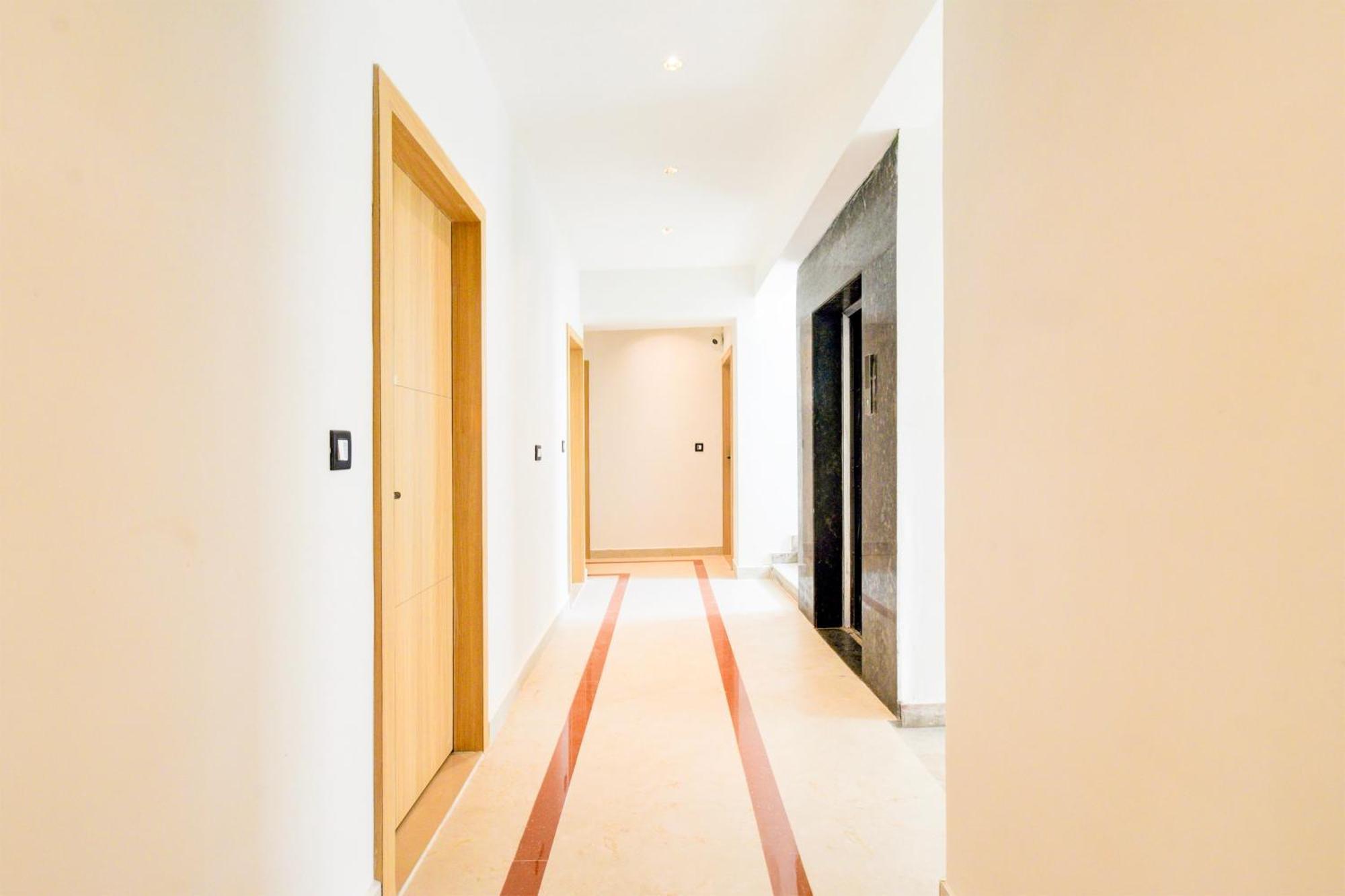 Townhouse Aarav Business Hotel Hyderabad Exterior foto