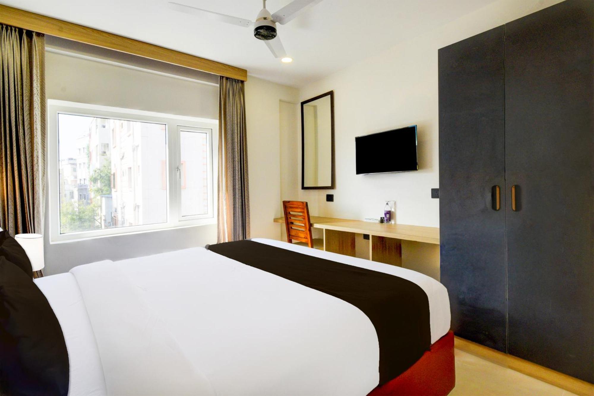 Townhouse Aarav Business Hotel Hyderabad Exterior foto
